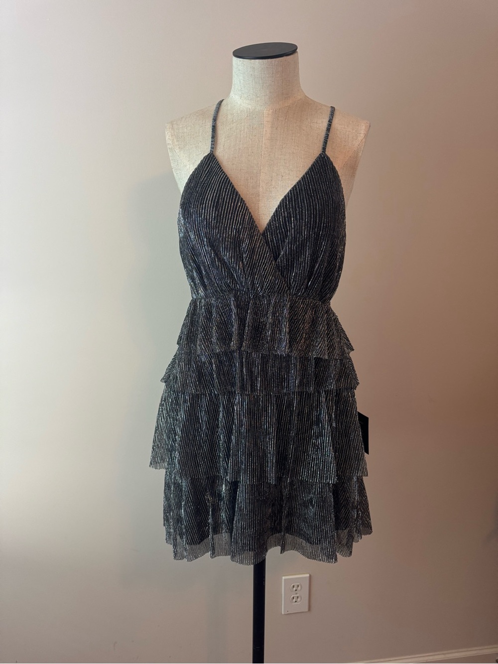 Lulu's Silver-Black Sparkle Tiered V-Neck Mini Dress